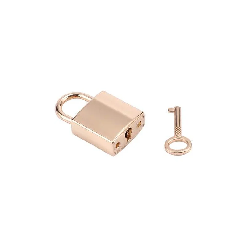 Cadenas carré rose personnalisé